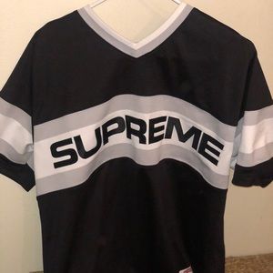 SUPREME jersey